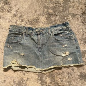 BDG light wash denim skirt sz 30